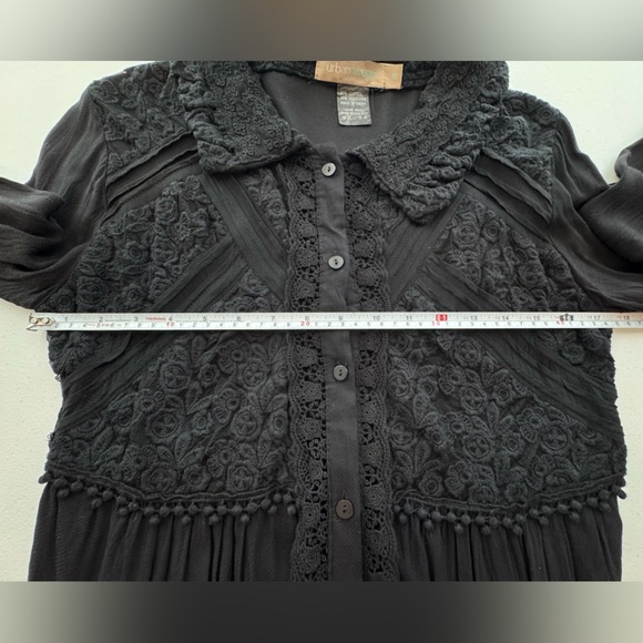 Urban Mango Black Lace Tunic Dress Size Small - Picture 3 of 7